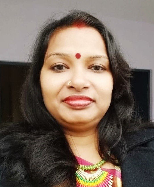 शालिनी पारस – Academician